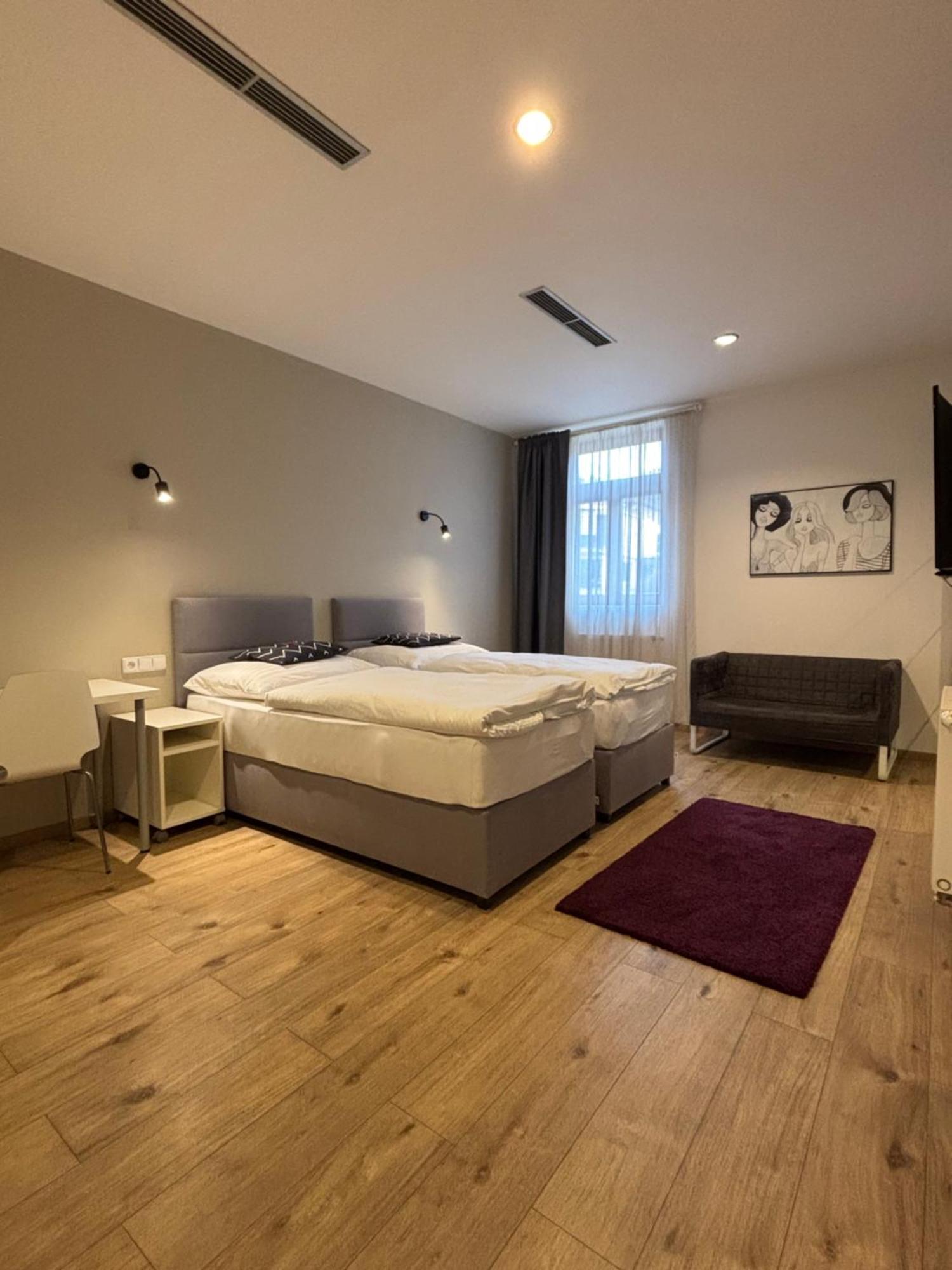 Rozmaryn Rooms & Apartments Раковник Экстерьер фото