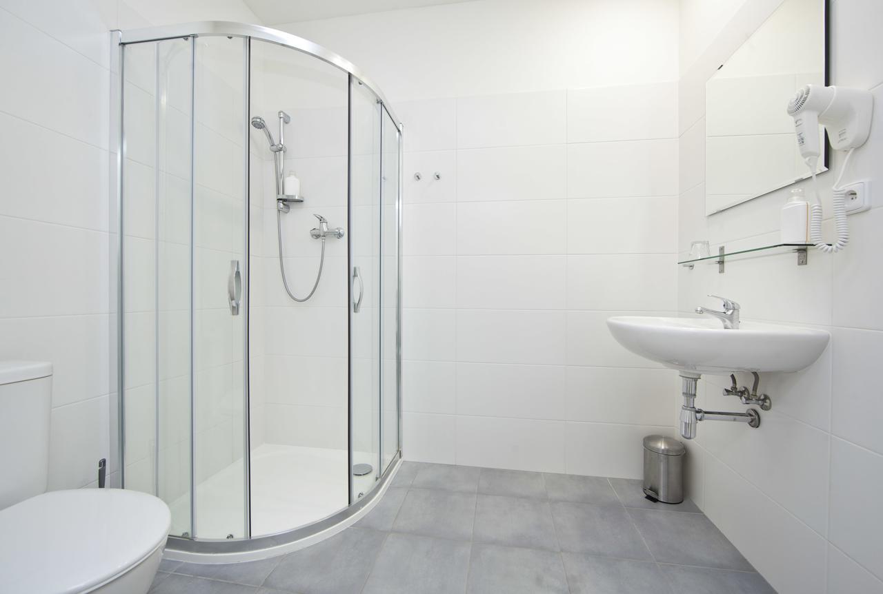 Rozmaryn Rooms & Apartments Раковник Экстерьер фото
