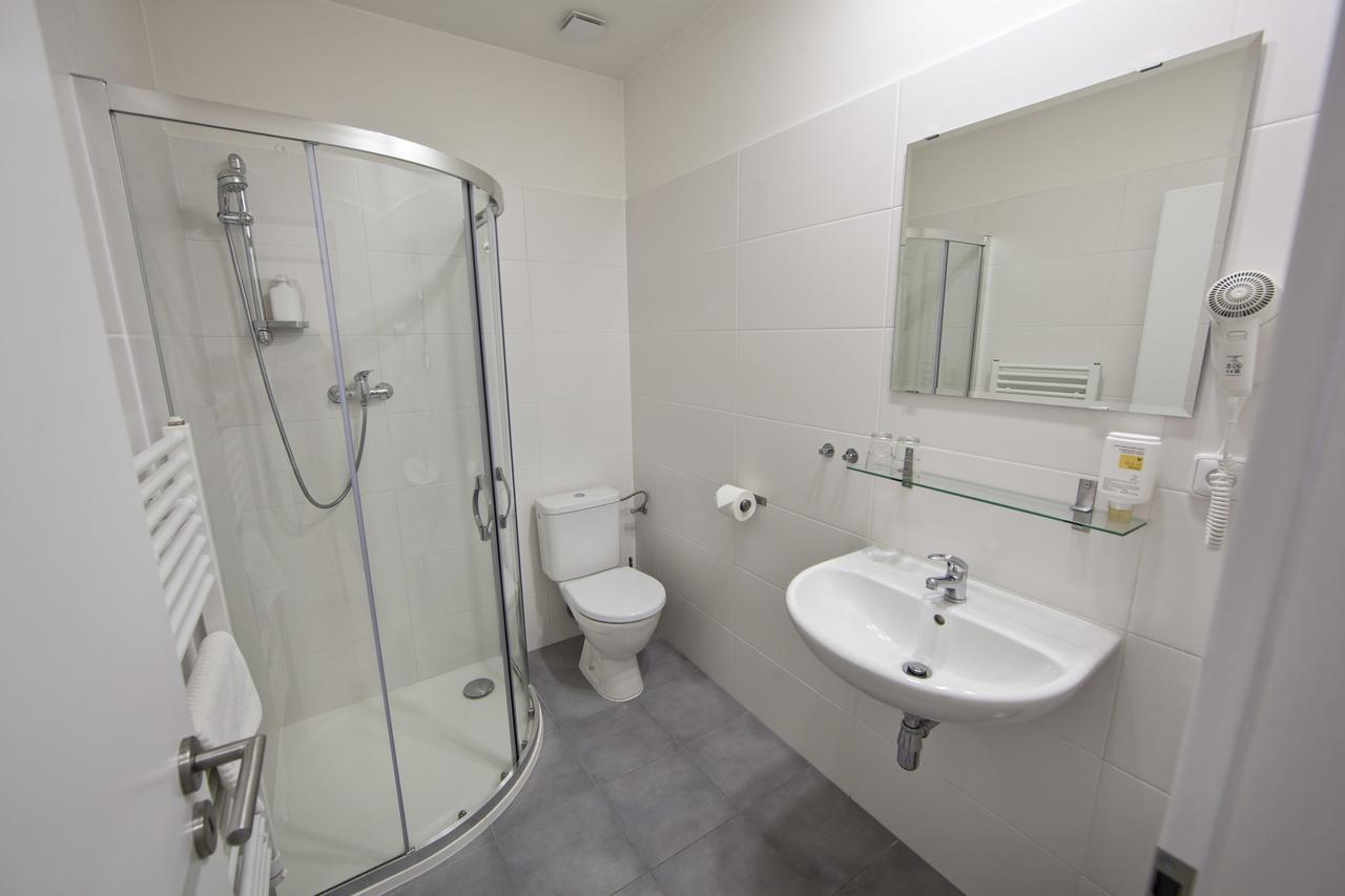 Rozmaryn Rooms & Apartments Раковник Экстерьер фото